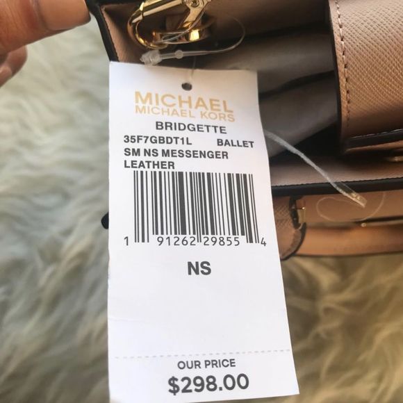 Michael Kors Bridgette Saffiano Leather Messenger - Picture 6 of 6